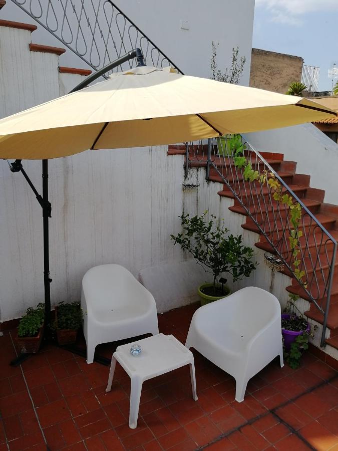 ノーラ Casa Castellano Bed & Breakfast エクステリア 写真