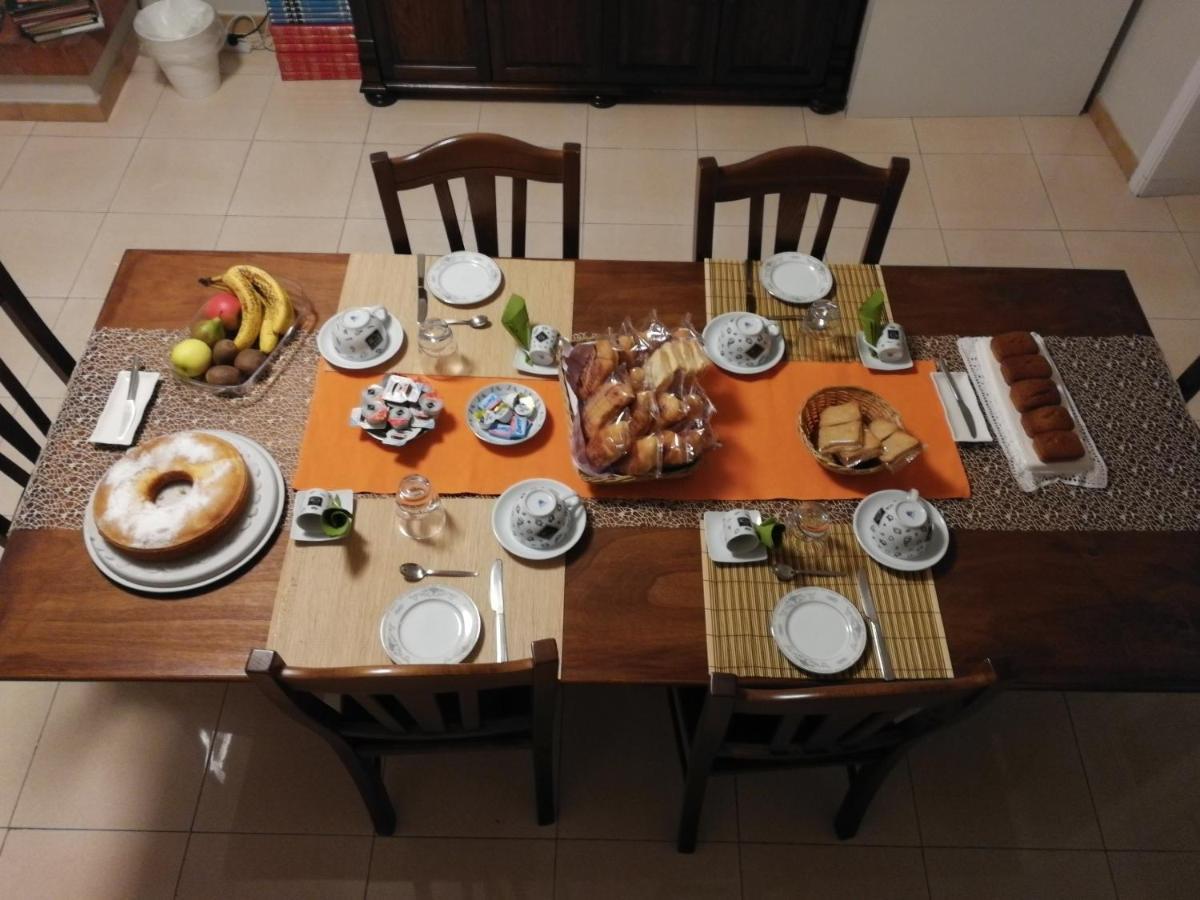 ノーラ Casa Castellano Bed & Breakfast エクステリア 写真