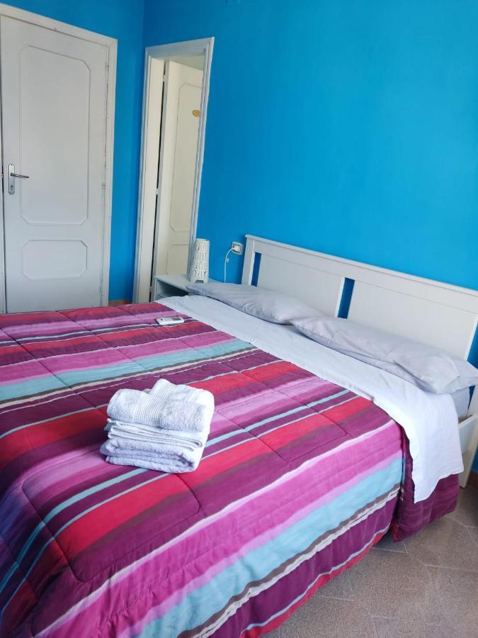 ノーラ Casa Castellano Bed & Breakfast エクステリア 写真