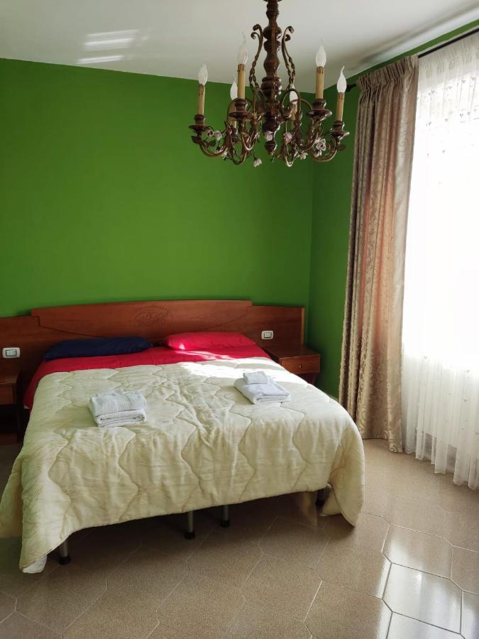 ノーラ Casa Castellano Bed & Breakfast エクステリア 写真